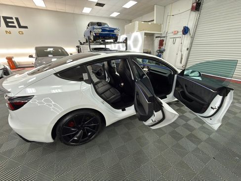 Used 2024 Tesla Model 3 Performance AWD/4WD image 17
