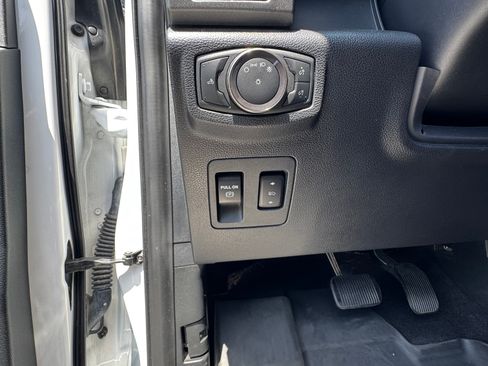 Used 2019 Ford F150 Raptor w/ Equipment Group 802A Luxury AWD/4WD image 6