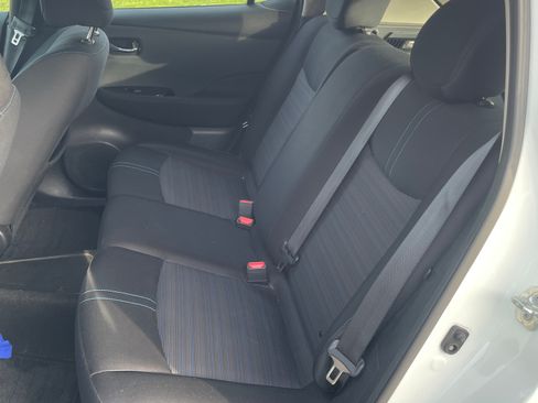 Used 2019 Nissan Leaf SV Plus w/ Protection Package image 8