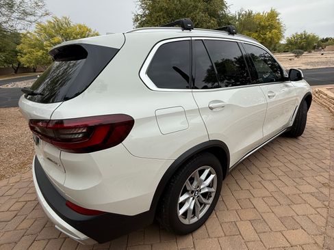 Used 2021 BMW X5 xDrive45e w/ Parking Assistance Package image 4