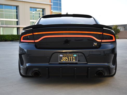 Used 2023 Dodge Charger Scat Pack RWD image 8