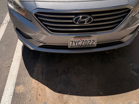 Used 2017 Hyundai Sonata SE w/ Winter Weather Package image 12