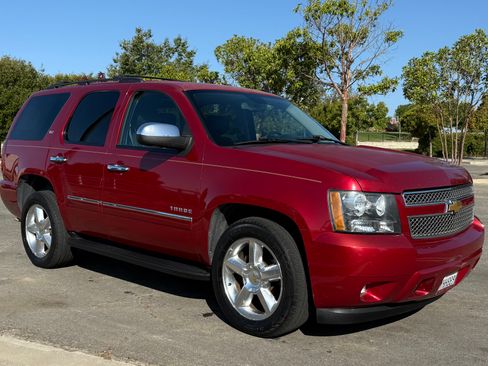 Used 2013 Chevrolet Tahoe LTZ image 4