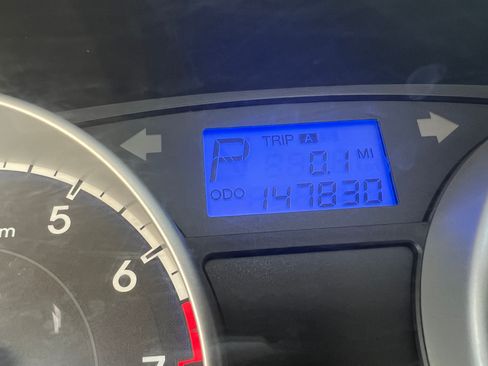 Used 2010 Hyundai Accent GLS image 6