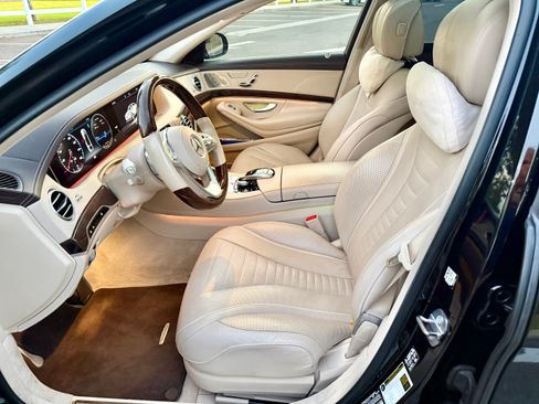 Used 2019 Mercedes-Benz S 560 Sedan image 10