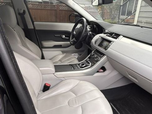 Used 2014 Land Rover Range Rover Evoque Pure Plus AWD/4WD image 12