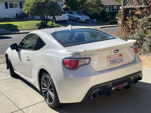Used 2015 Subaru BRZ Limited RWD image 8