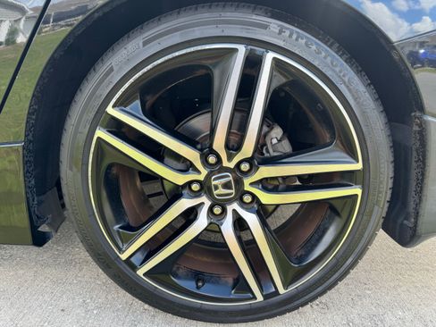 Used 2017 Honda Accord Sport image 18