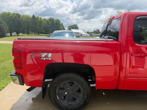 Used 2013 Chevrolet Silverado 1500 LT w/ All-Star Edition AWD/4WD image 2