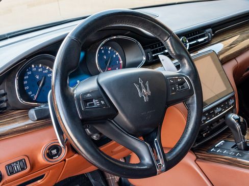 Used 2017 Maserati Quattroporte S GranLusso Q4 image 16