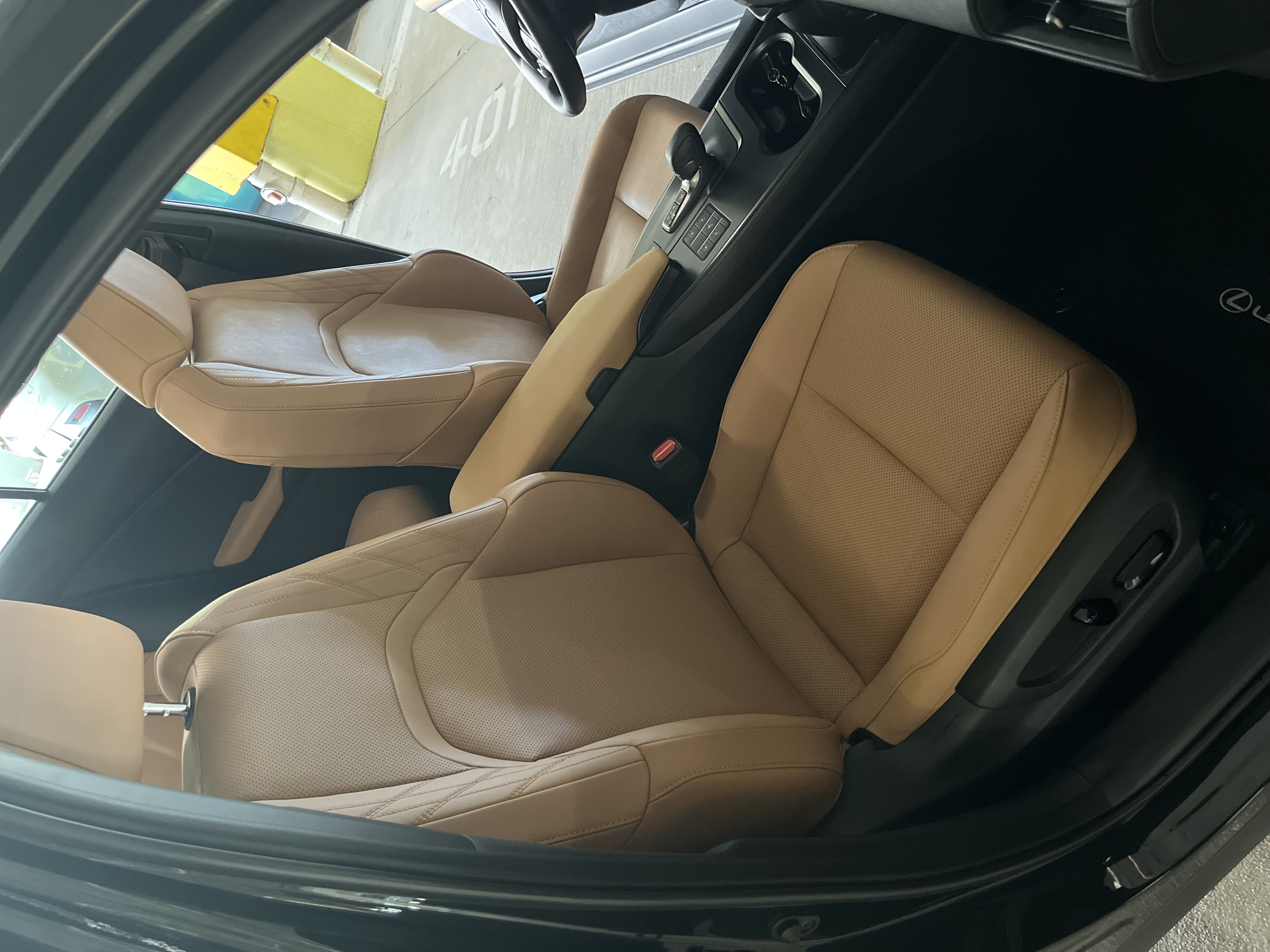 Used 2025 Lexus UX 300h FWD w/ Accessory Package (Z1) image 14
