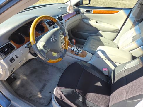 Used 2005 Lexus ES 330 image 11