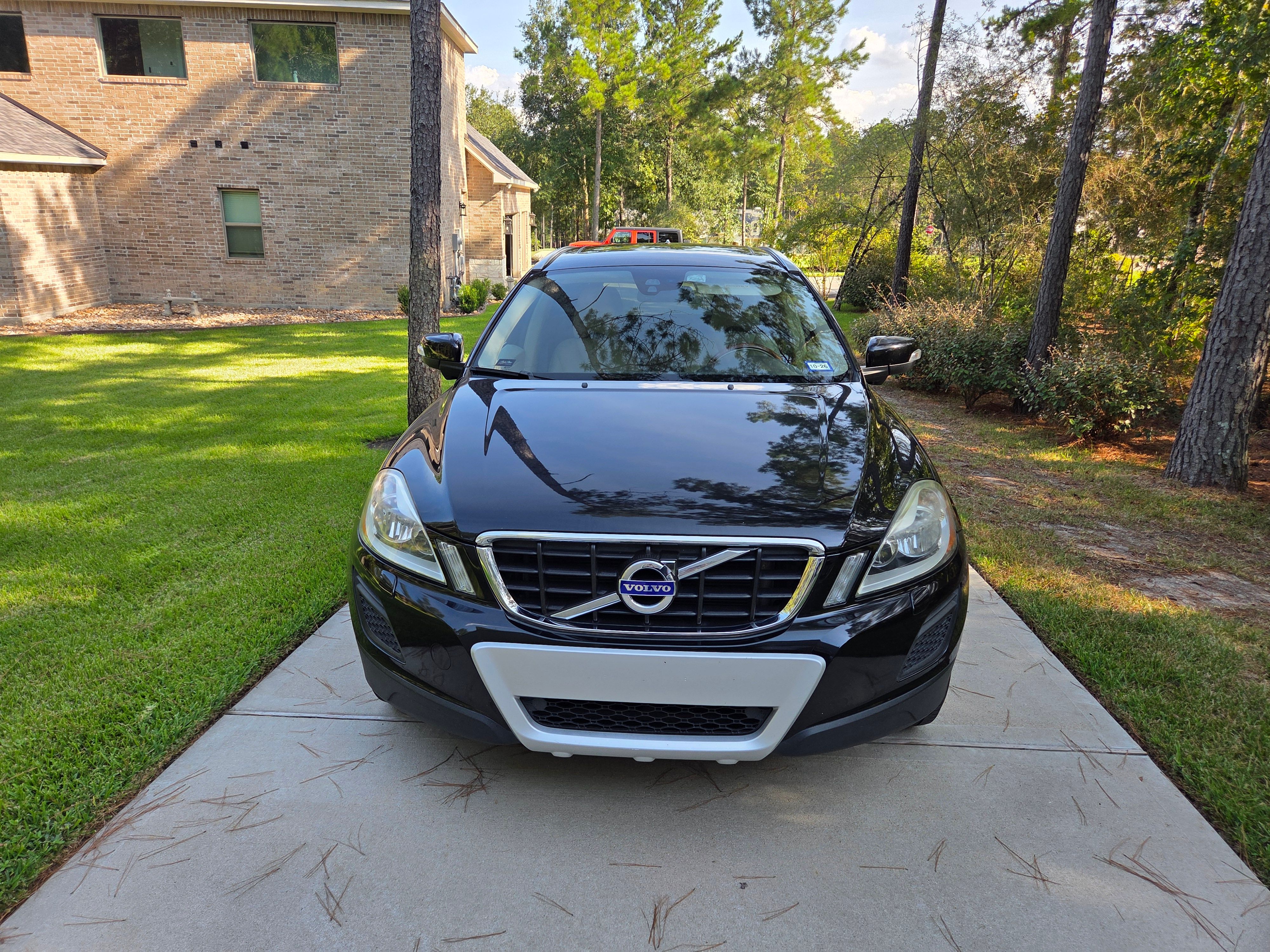 Used 2012 Volvo XC60 3.2 FWD image 1