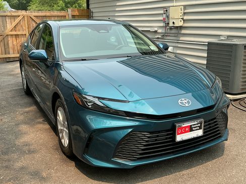 Used 2026 Toyota Camry LE w/ Convenience Package FWD image 15