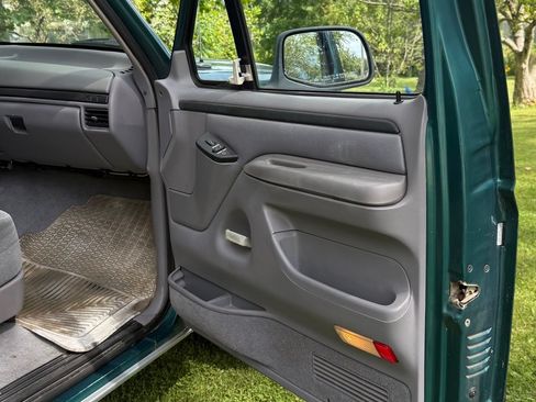 Used 1996 Ford F150 2WD SuperCab image 12