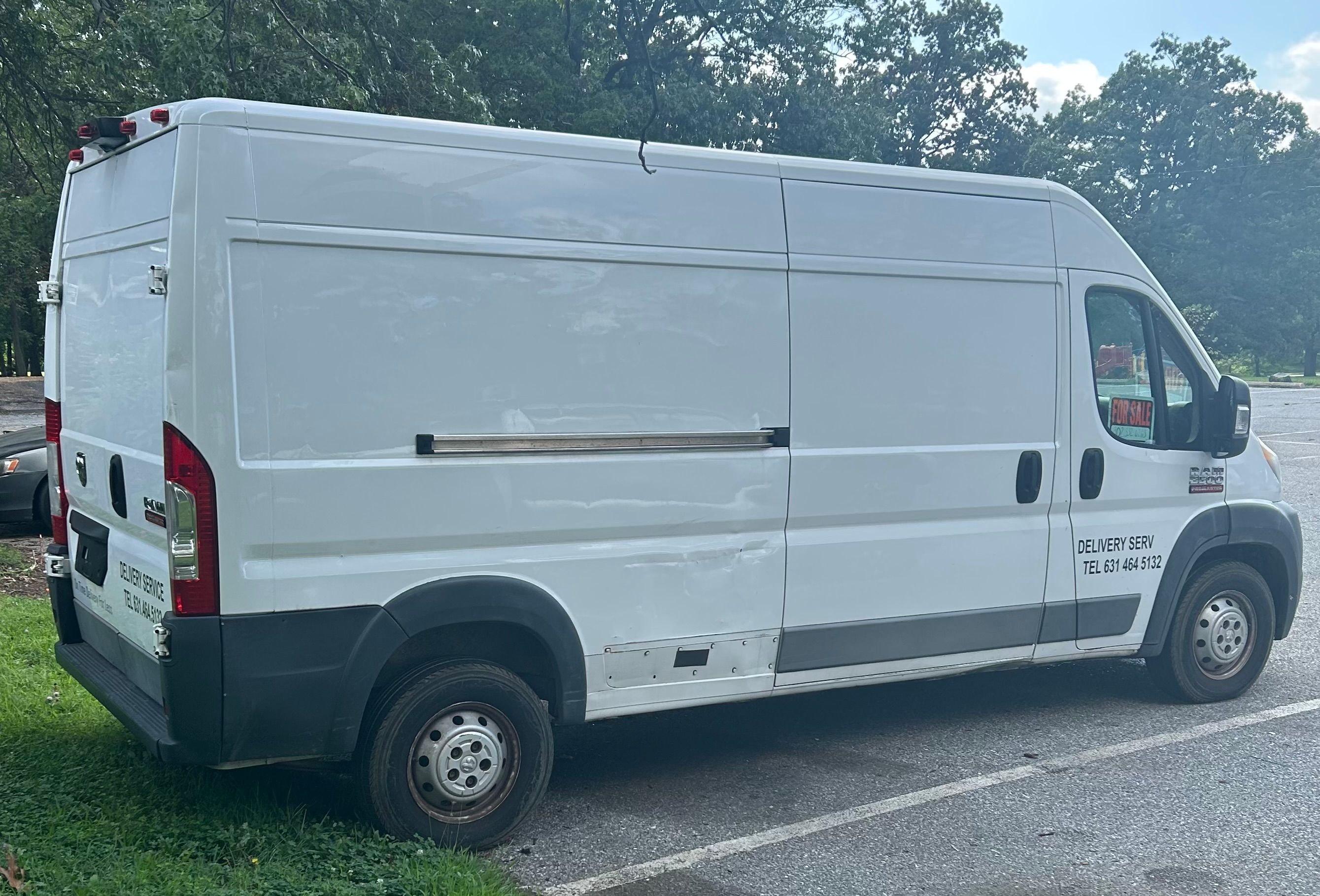 Used 2017 RAM ProMaster 2500 w/ Premium Appearance Group FWD image 9