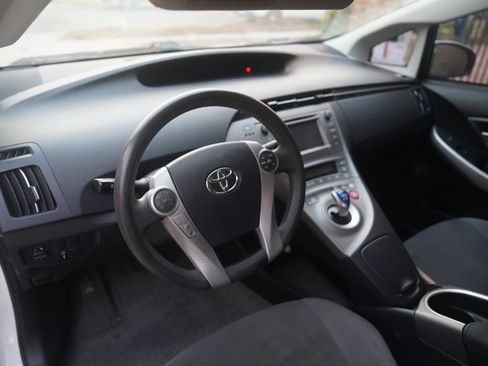 Used 2013 Toyota Prius Three image 14