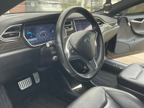 Used 2016 Tesla Model S P90D image 10