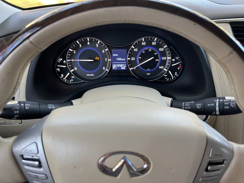 Used 2015 INFINITI QX80 Luxe w/ 22" Wheel Package image 11