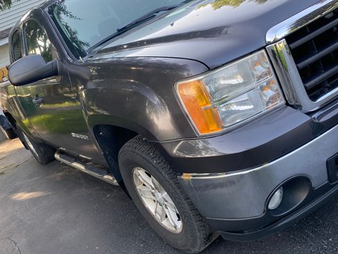 Used 2011 GMC Sierra 1500 SLE w/ Power Tech Package image 5