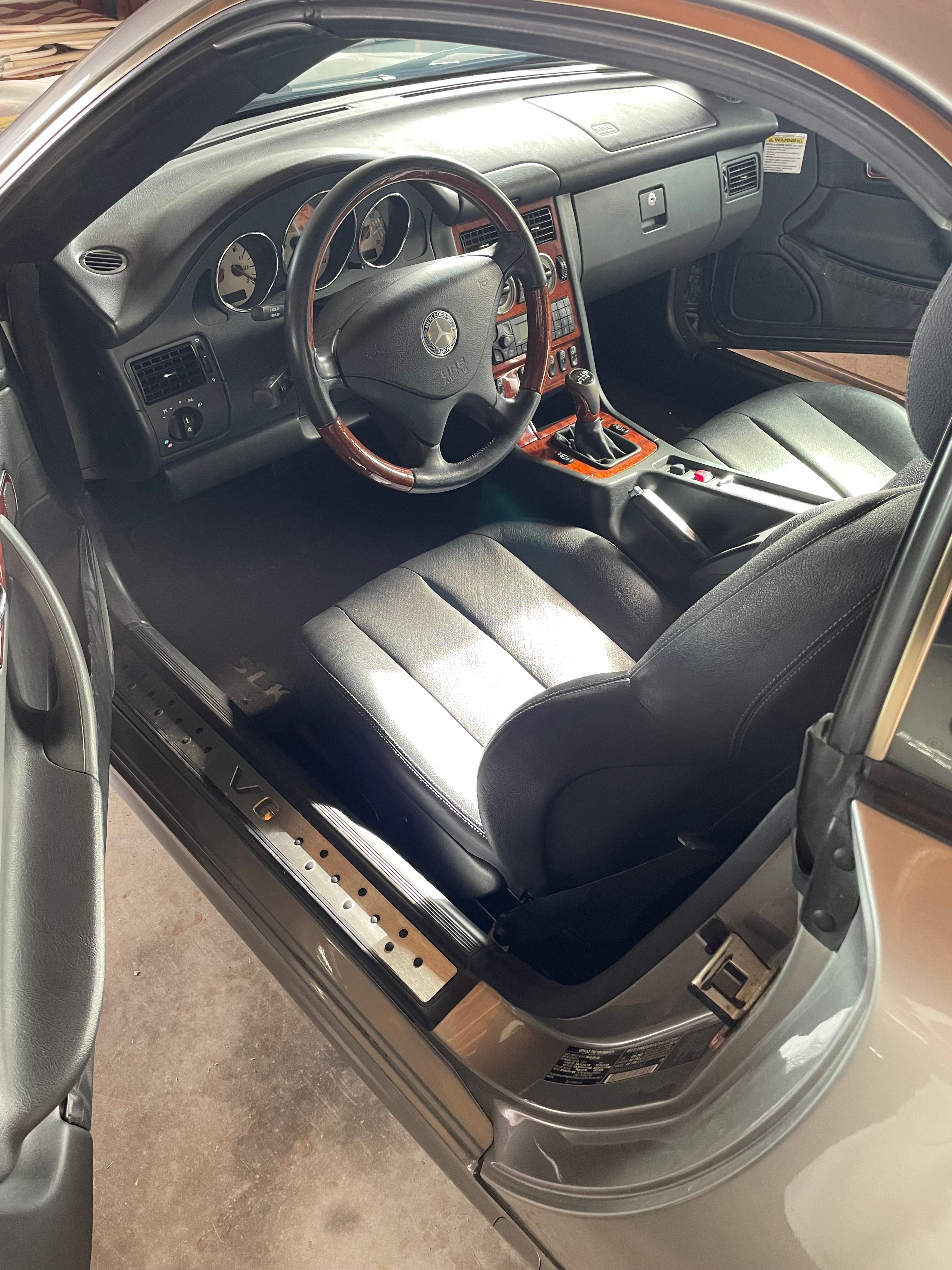 Used 2004 Mercedes-Benz SLK 320 image 13