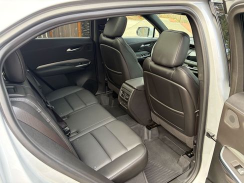 Used 2021 Cadillac XT4 Premium Luxury image 11