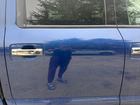 Used 2017 Nissan Titan Platinum Reserve image 10