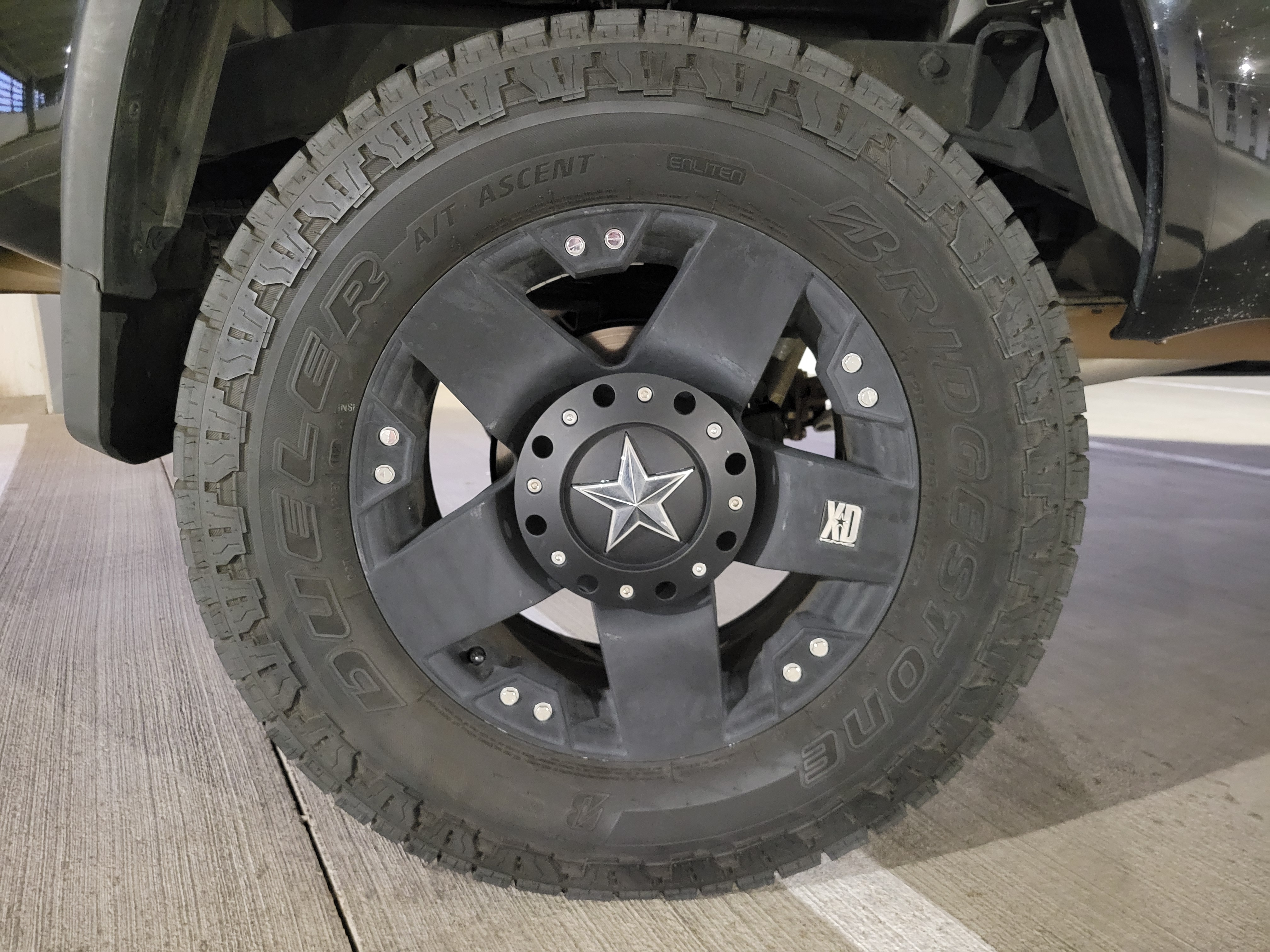 Used 2006 Nissan Frontier NISMO AWD/4WD image 17