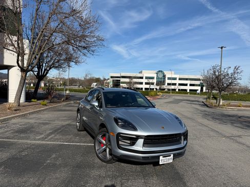 Used 2022 Porsche Macan S image 1