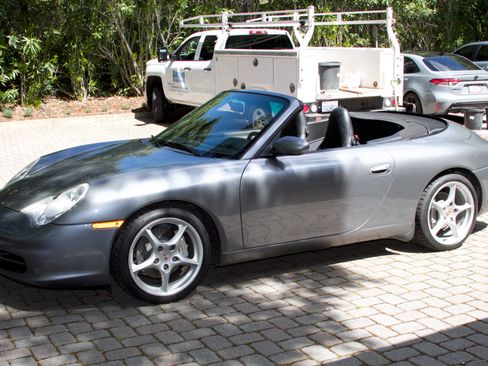 Used 2002 Porsche 911 Carrera 4 AWD/4WD image 6