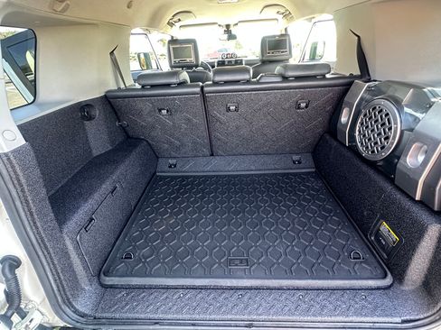 Used 2008 Toyota FJ Cruiser 4WD image 28