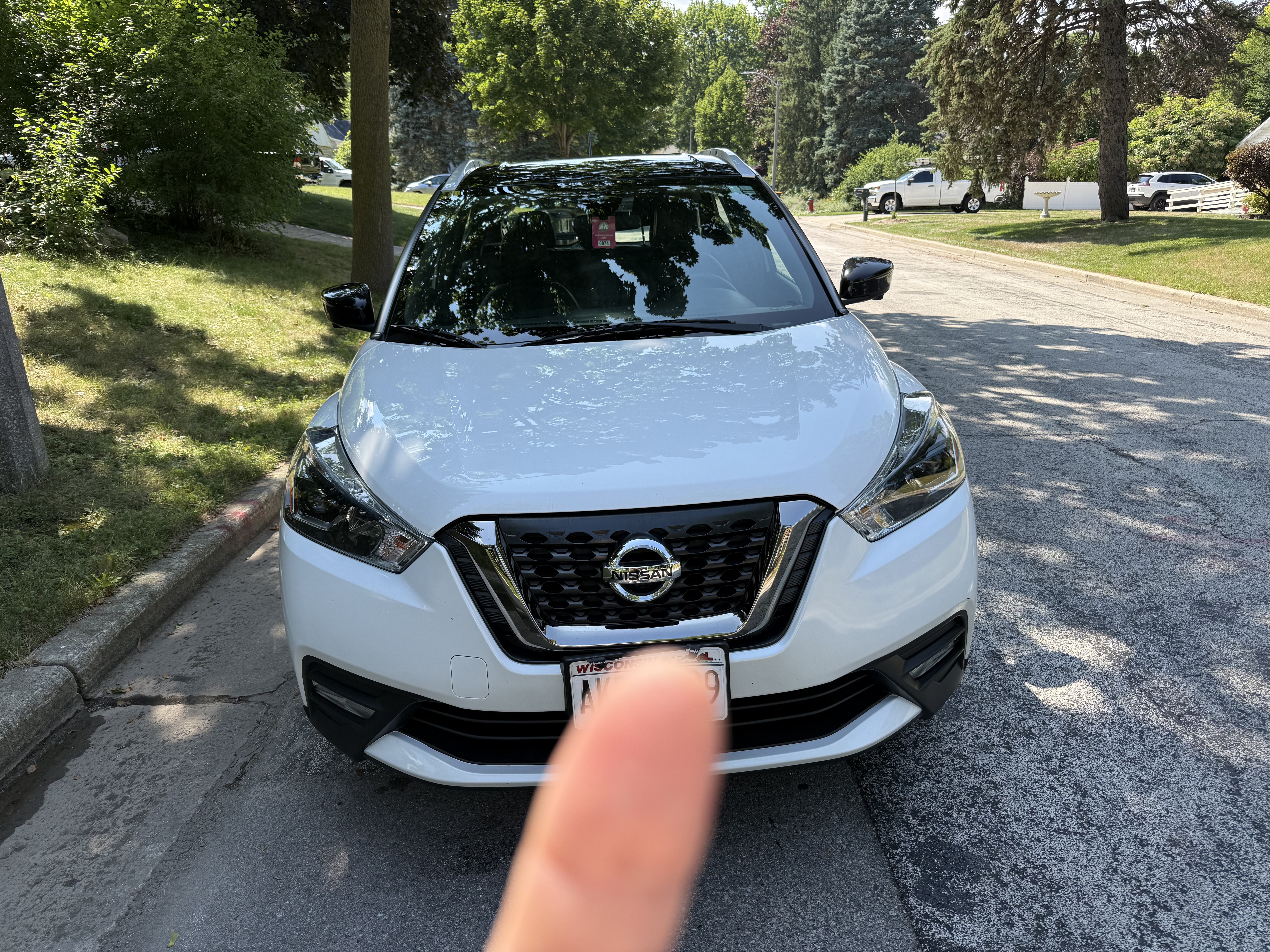 Used 2020 Nissan Kicks SR w/ SR Premium Package FWD image 2