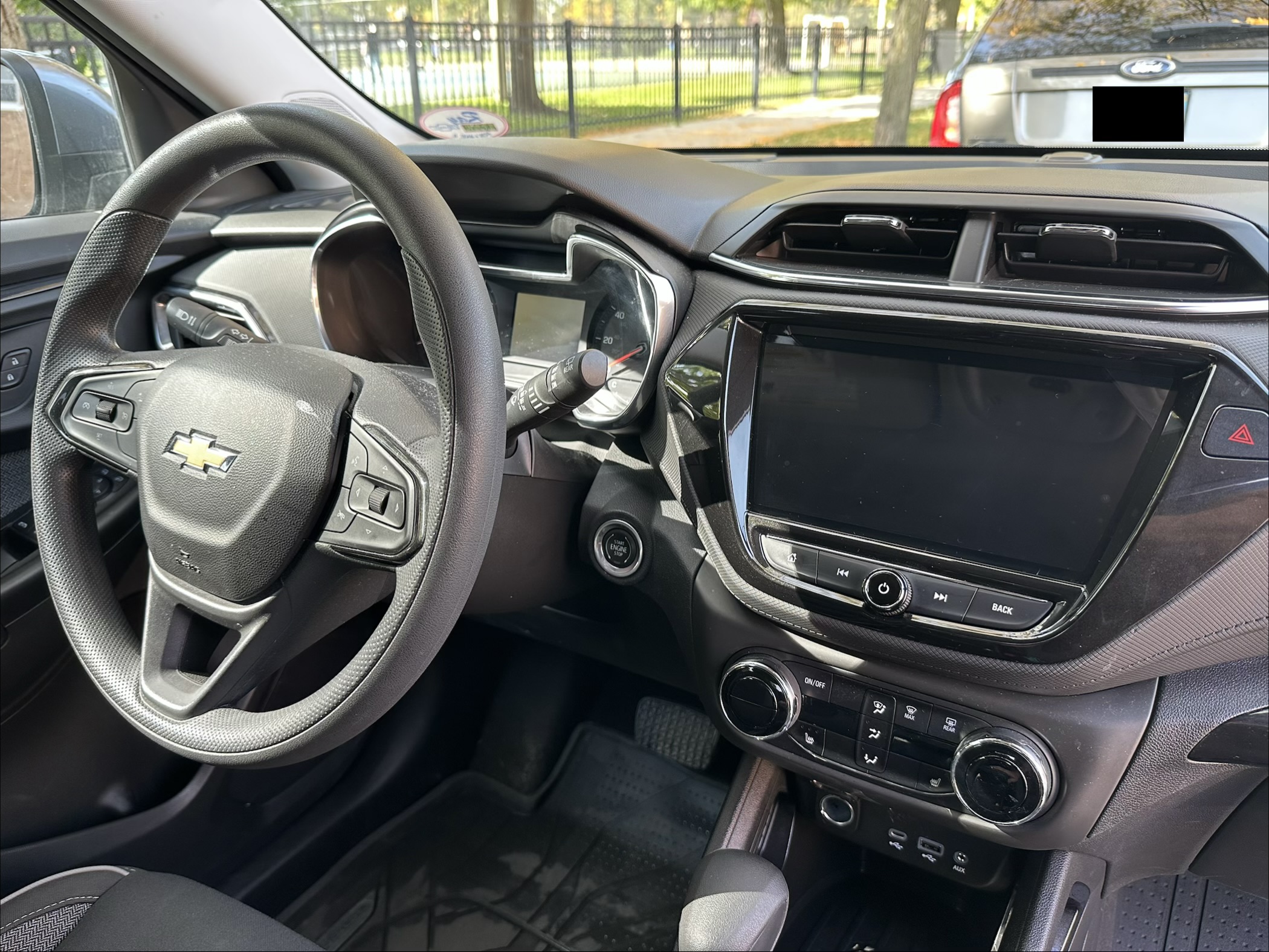 Used 2021 Chevrolet TrailBlazer LT w/ Convenience Package FWD image 16