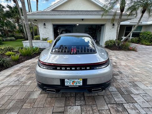 Used 2025 Porsche 911 Carrera image 6