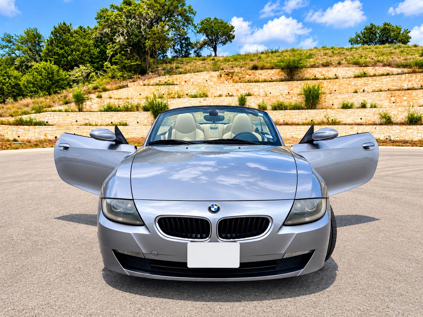 Used 2006 BMW Z4 3.0i RWD image 6