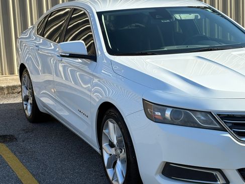Used 2015 Chevrolet Impala LT image 1