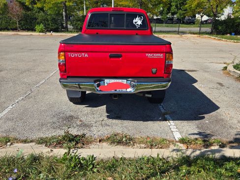 Used 2003 Toyota Tacoma PreRunner image 2