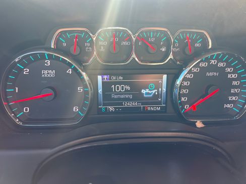 Used 2016 Chevrolet Tahoe LT image 18