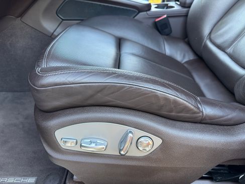 Used 2021 Porsche Macan GTS image 10