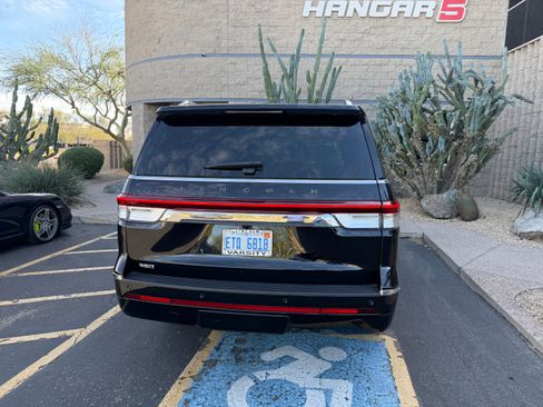 Used 2023 Lincoln Navigator L Black Label image 5