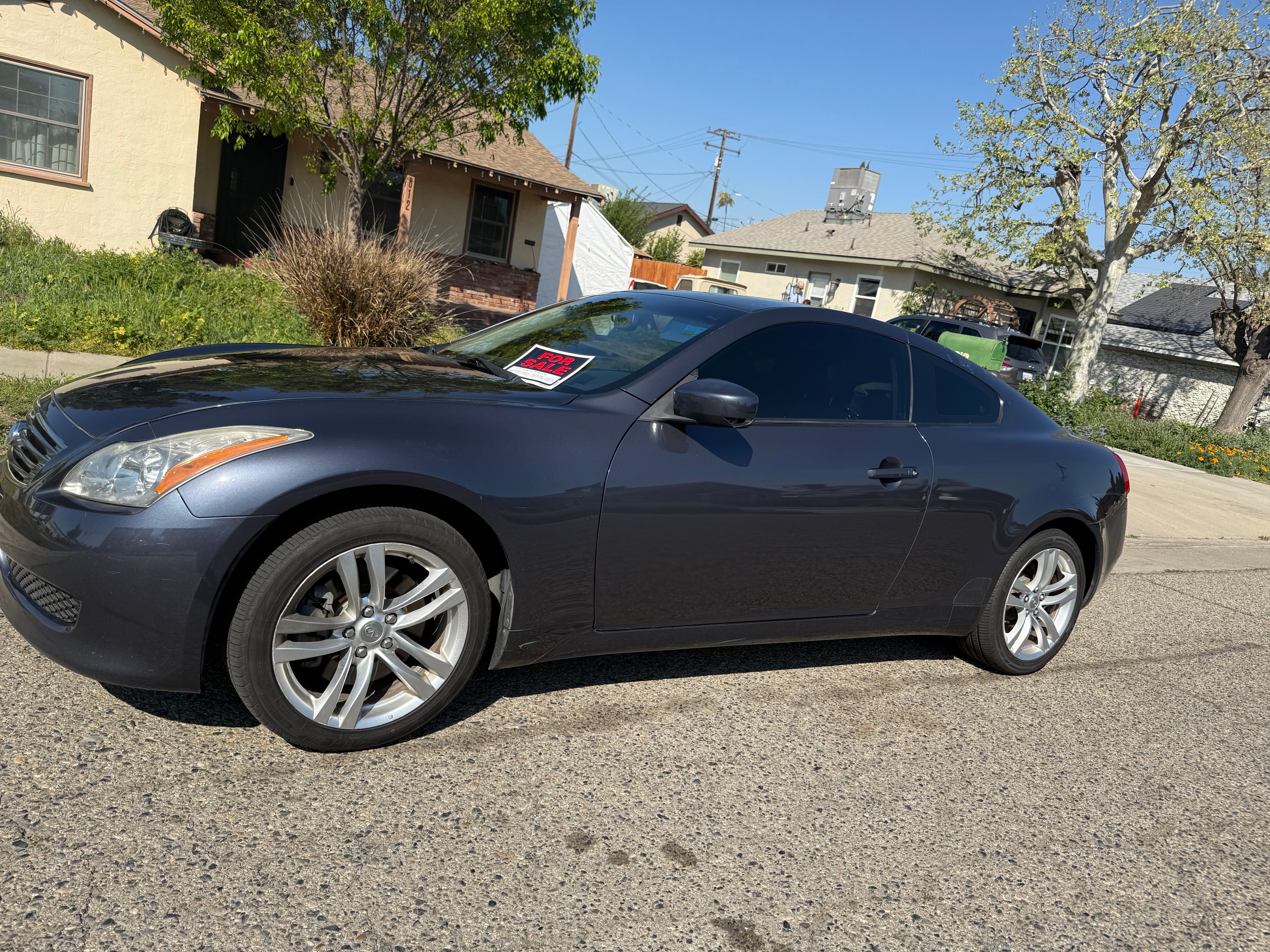Used 2010 INFINITI G37 x Coupe w/ Premium Pkg AWD/4WD image 1