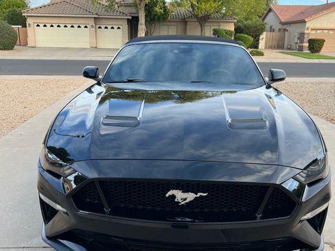 Used 2023 Ford Mustang GT Premium image 4