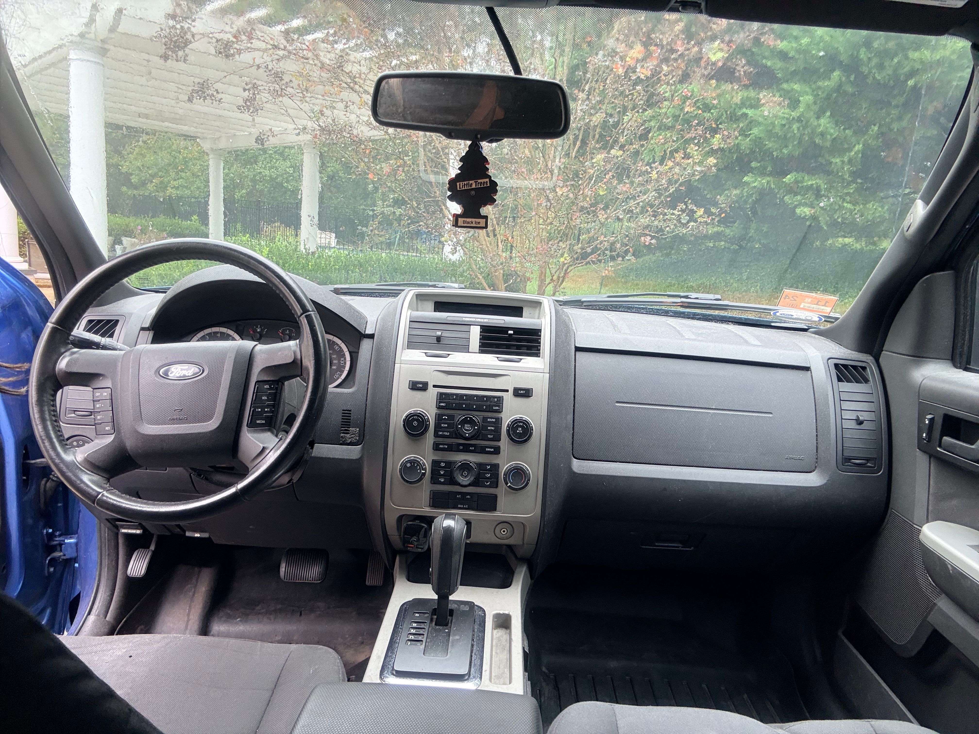 Used 2011 Ford Escape XLT FWD image 8