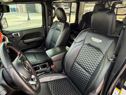 Used 2019 Jeep Wrangler Unlimited Rubicon image 14