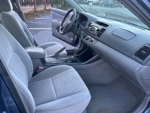 Used 2003 Toyota Camry LE FWD image 9