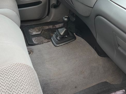 Used 2003 Ford F150 XLT image 14