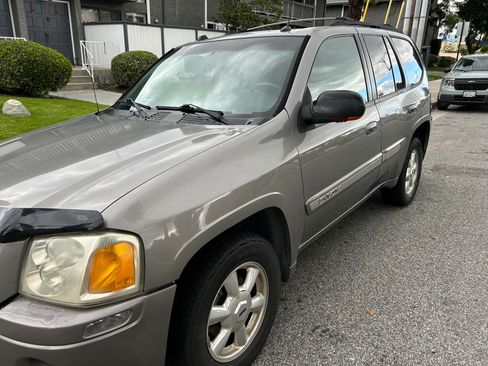 Used 2005 GMC Envoy SLT image 23