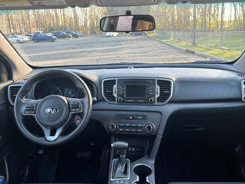Used 2018 Kia Sportage LX image 5