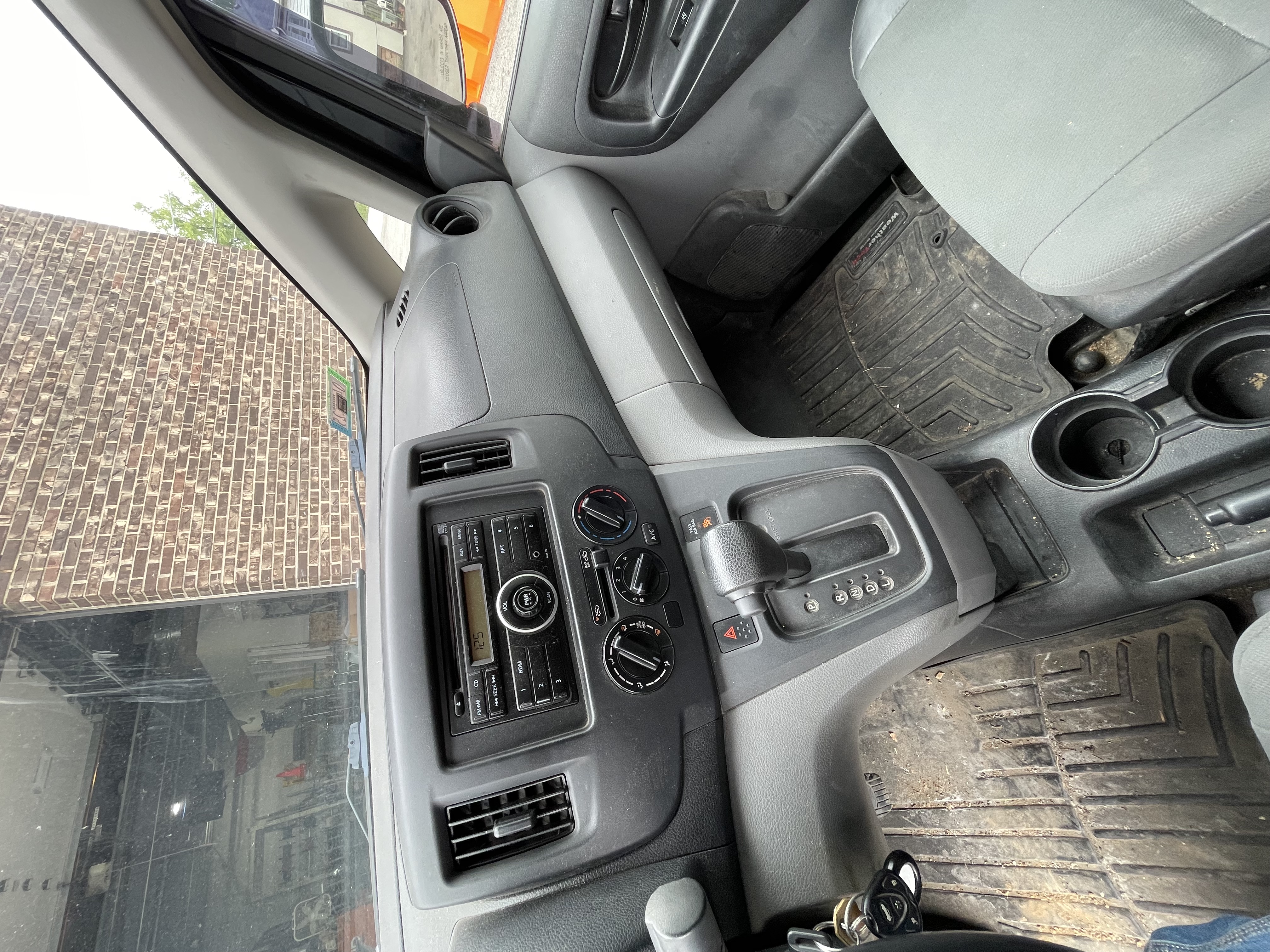 Used 2014 Nissan NV200 S FWD image 6