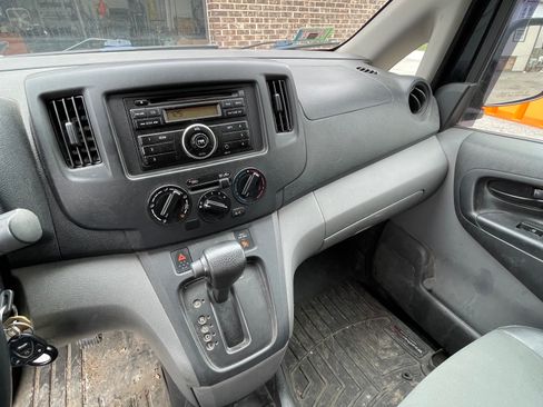 Used 2014 Nissan NV200 S FWD image 6